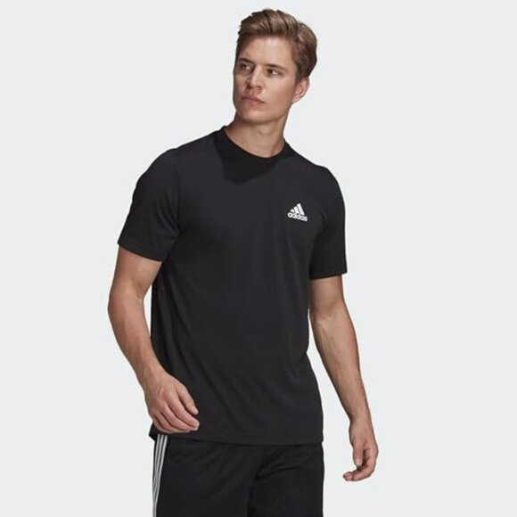 Men's NWT Adidas Aeroready Performance Training‎ T-Shirt Size Medium - Picture 1 of 4